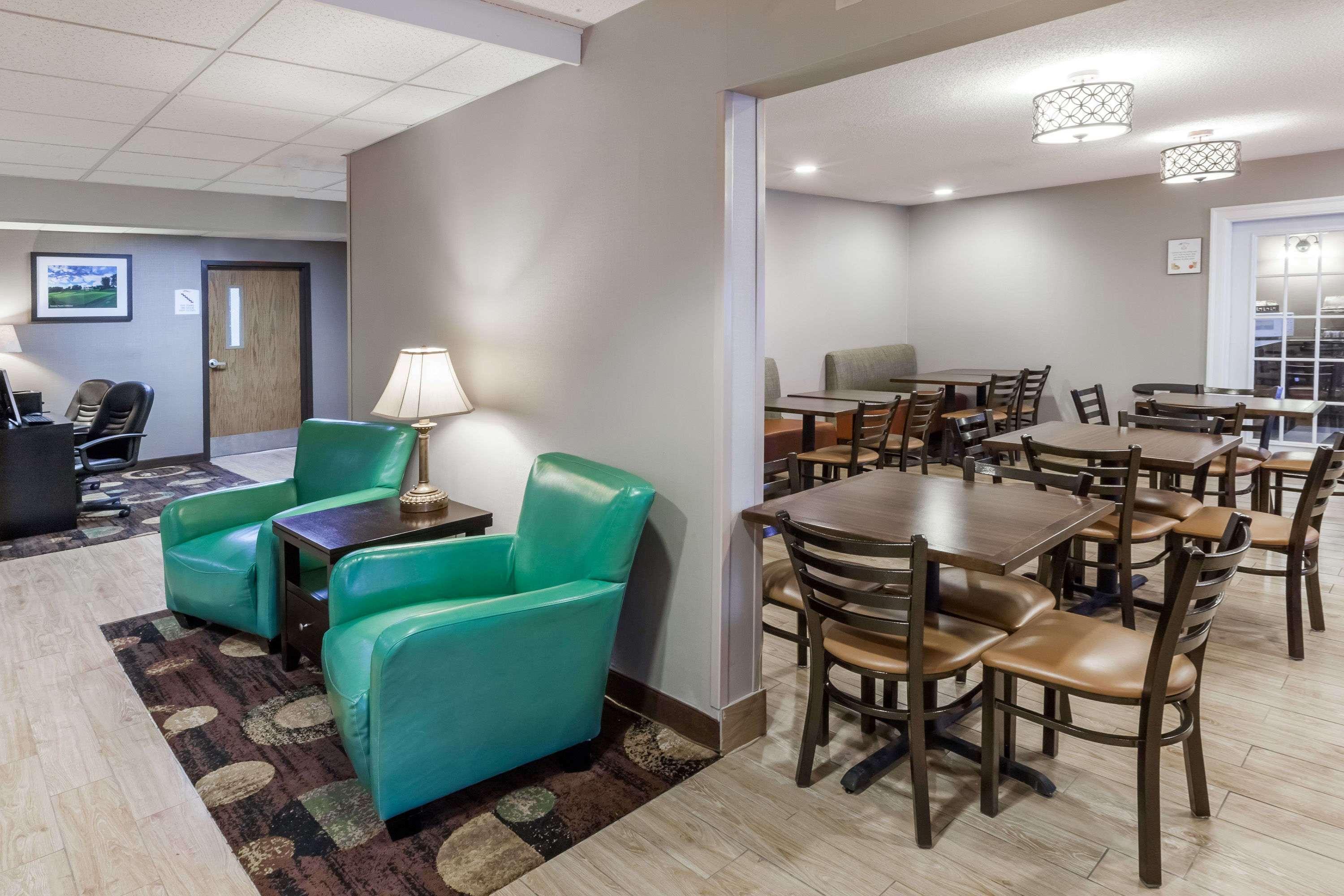 Hotel Baymont By Wyndham Gaylord Exteriér fotografie