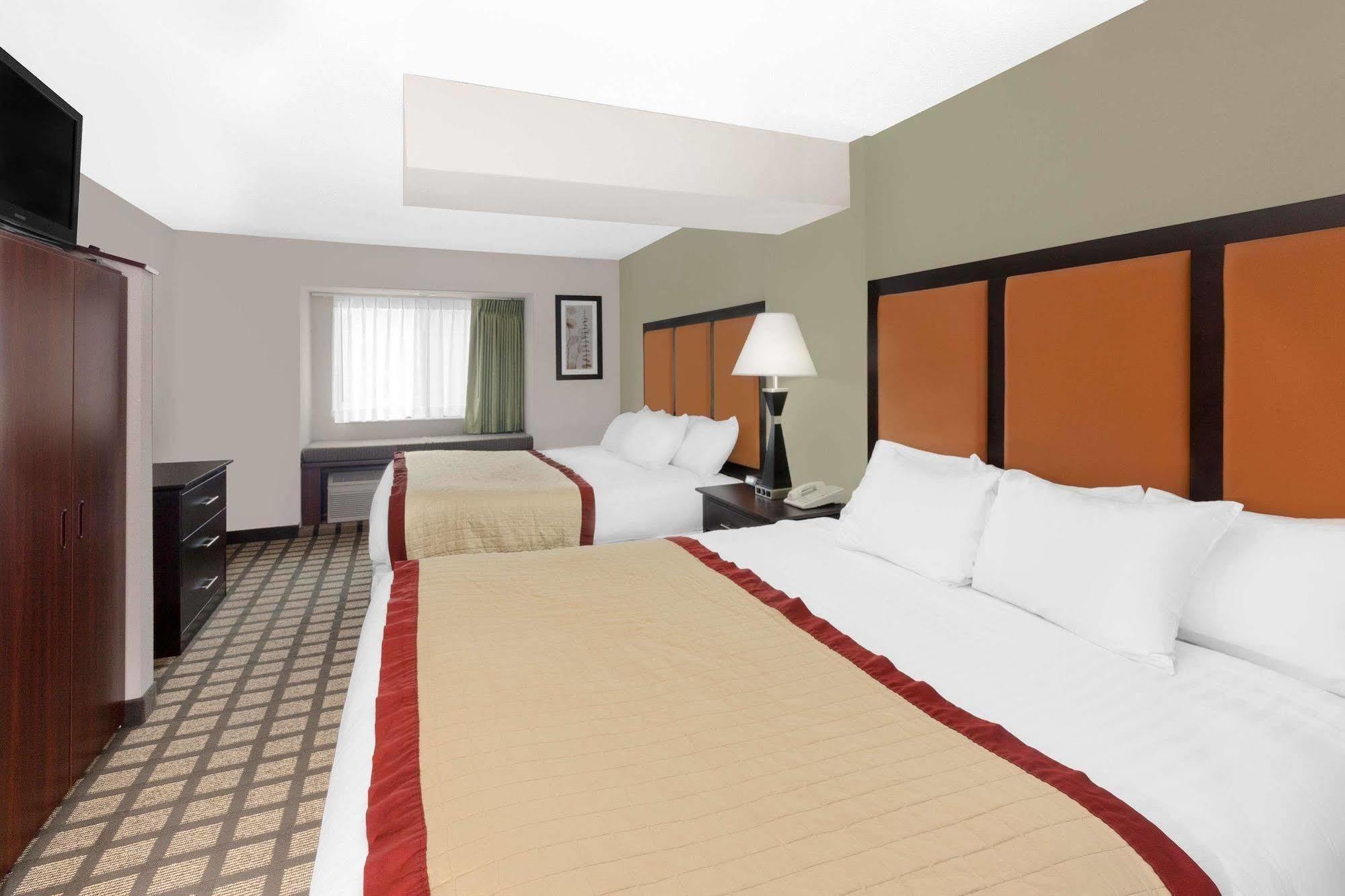 Hotel Baymont By Wyndham Gaylord Exteriér fotografie