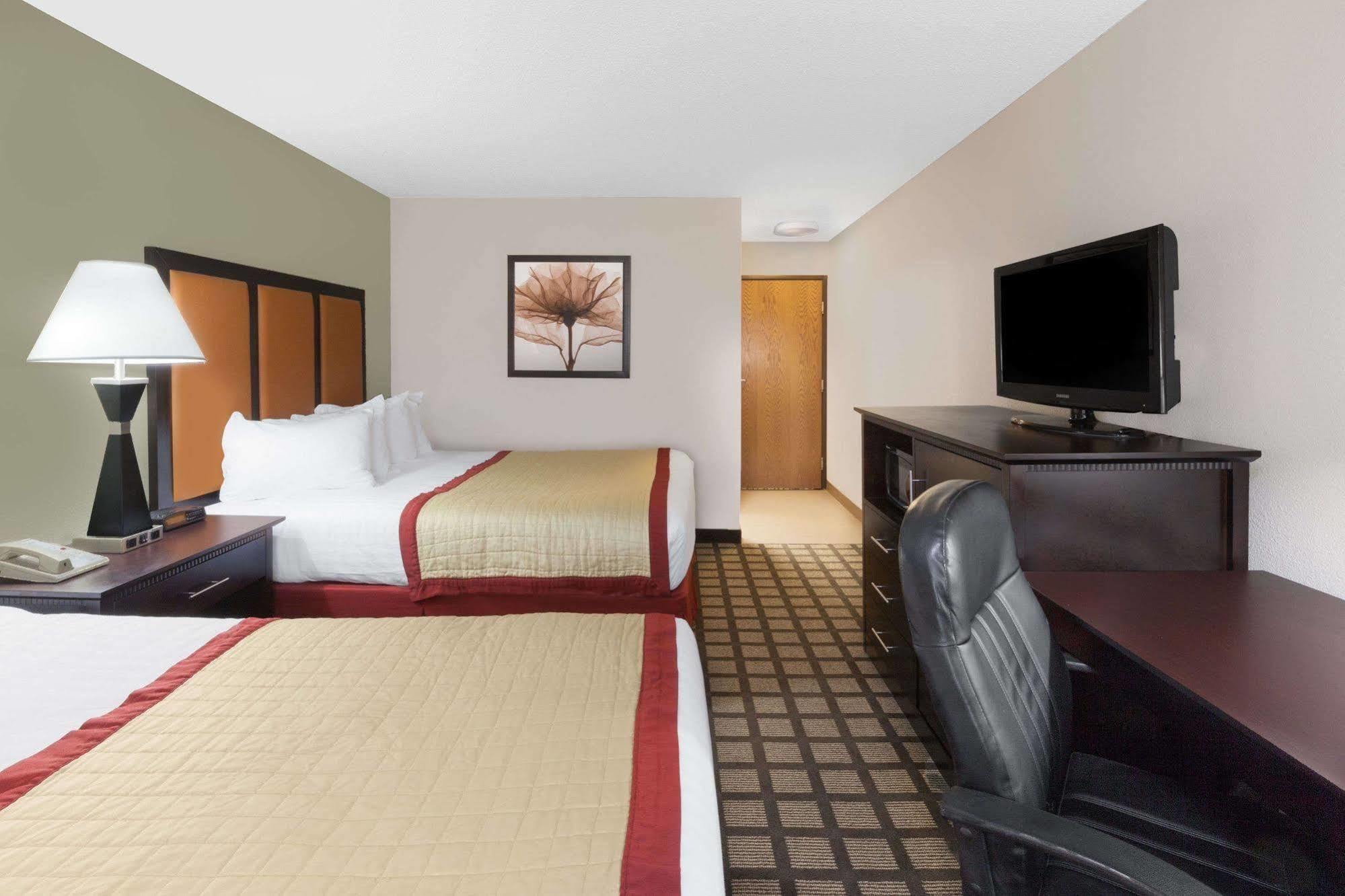 Hotel Baymont By Wyndham Gaylord Exteriér fotografie